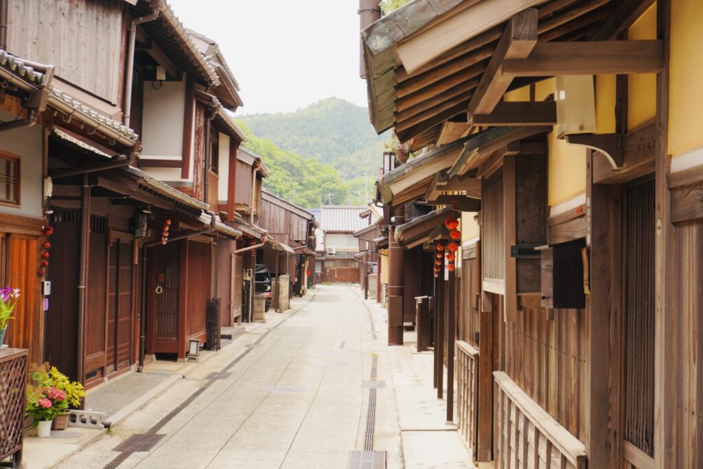 三丁町の町並み