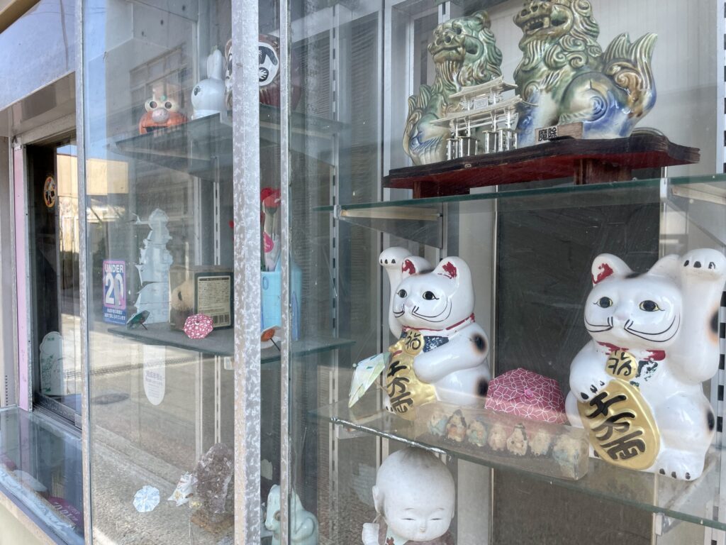 大山祇神社参道沿いのお店