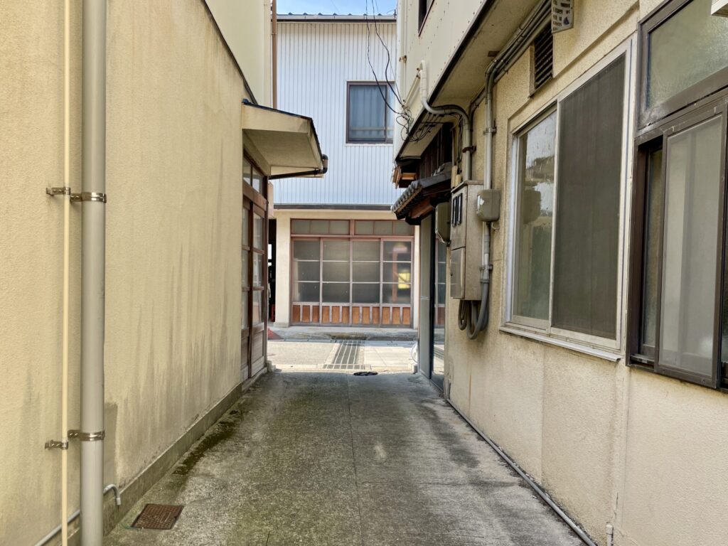 路地裏の風景