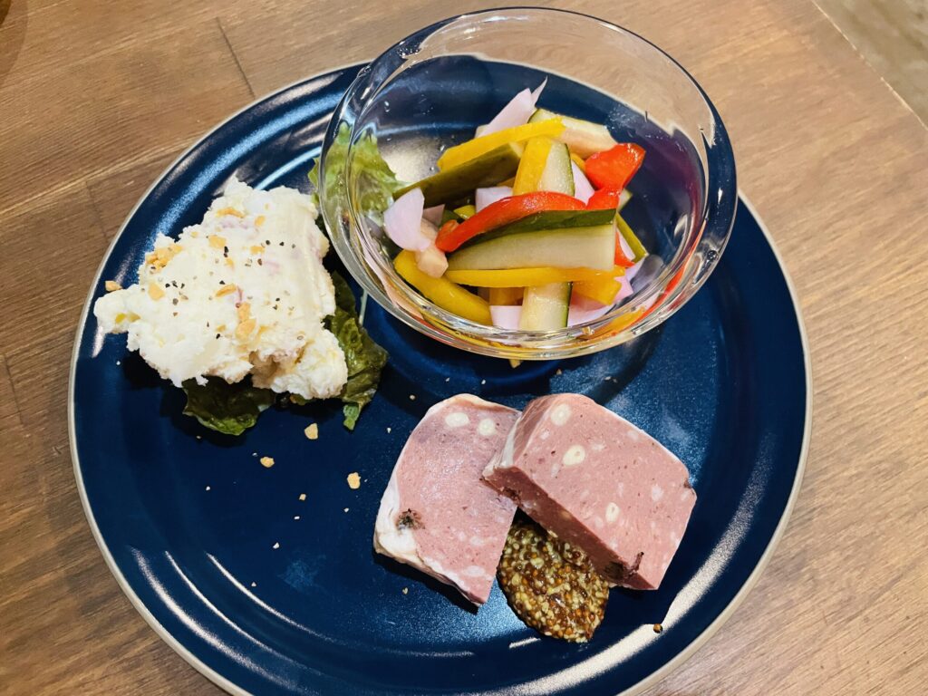 前菜盛り合わせ