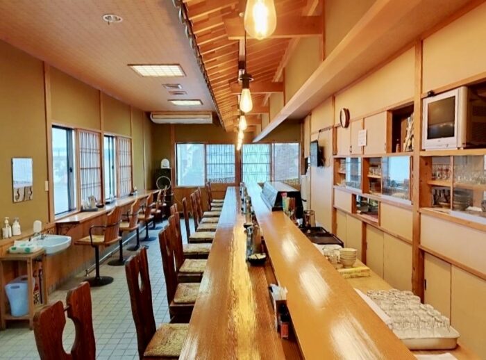 うどんわきの店内
