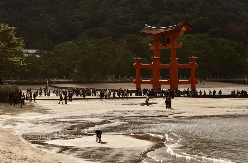 干潮時の大鳥居