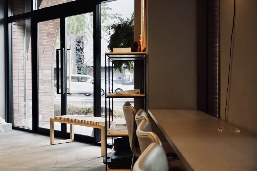 新白島駅 赤煉瓦 21番地カフェ