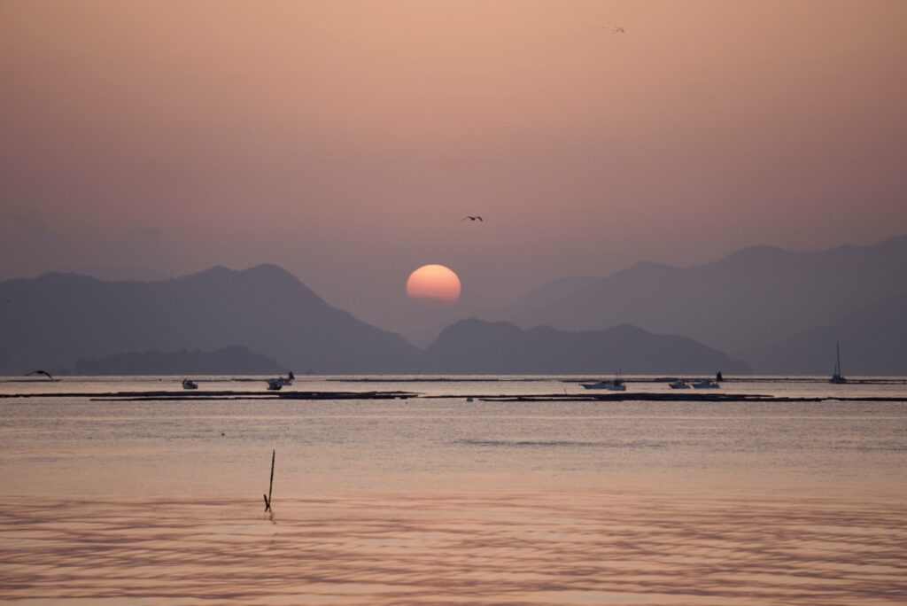 早朝 朝日 地御前漁港